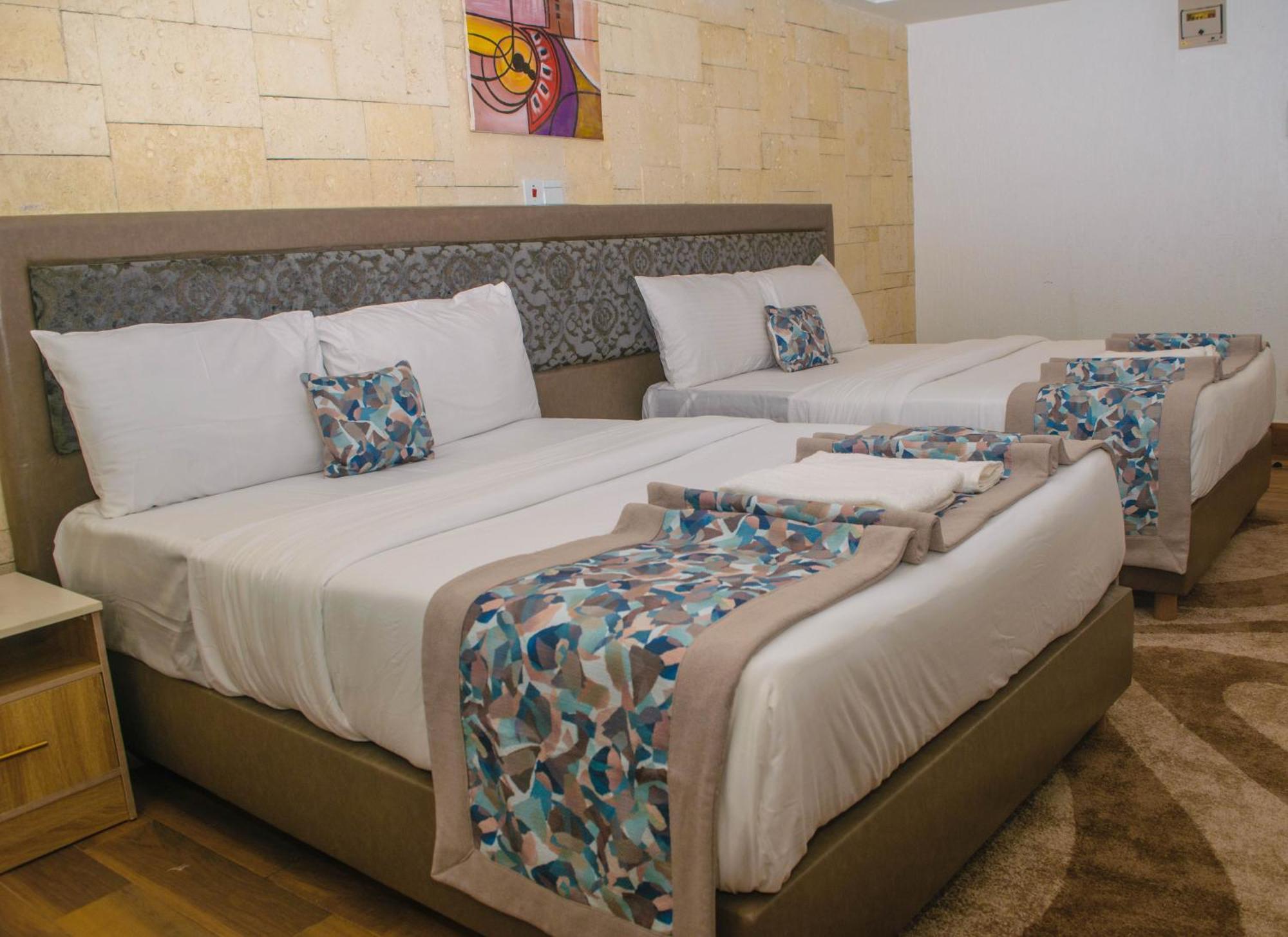 Blue Orange Hotel And Towers Shomolu المظهر الخارجي الصورة