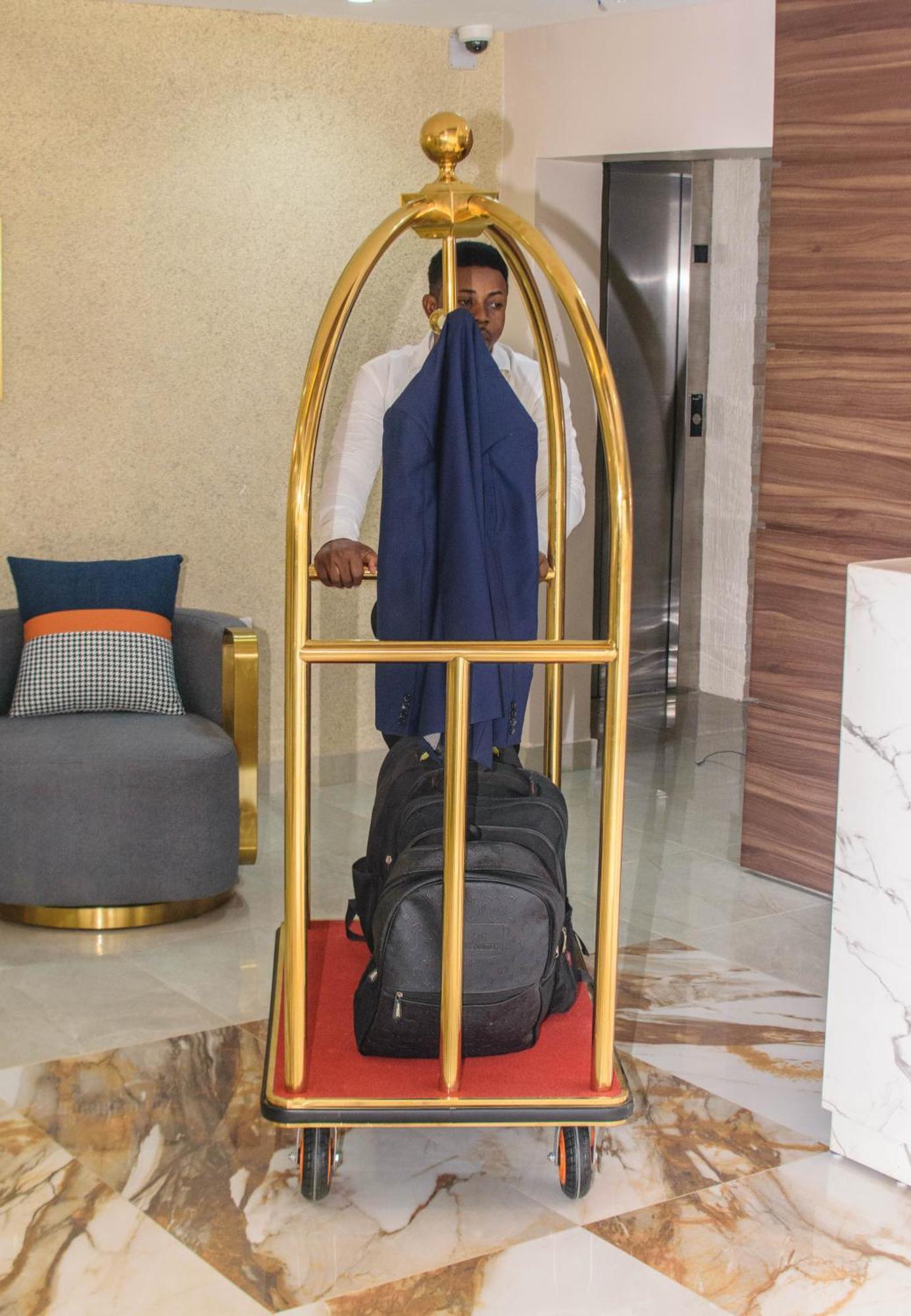 Blue Orange Hotel And Towers Shomolu المظهر الخارجي الصورة